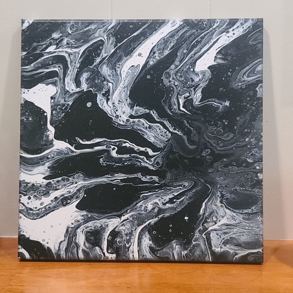 12"x12" HANDMADE PAINT POUR - Picture 1 of 3